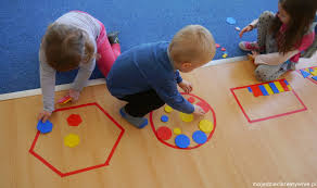 Poznajemy figury geometryczne zabawa dla dzieci - Moje Dzieci ...